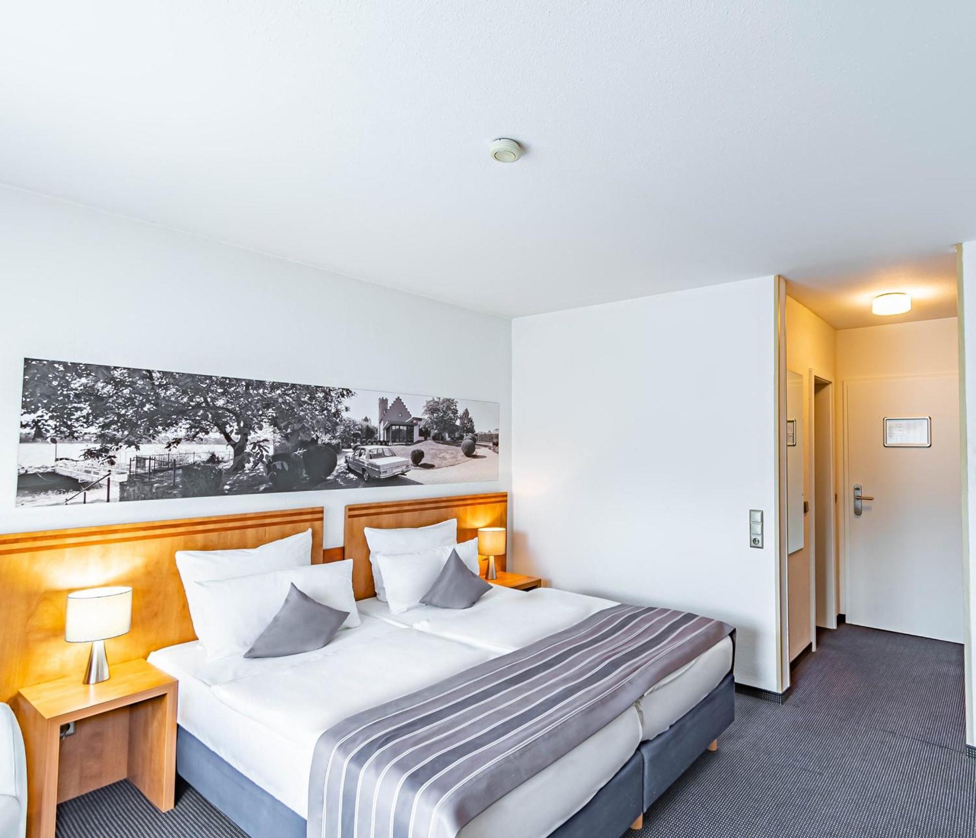 Parkhotel Sonnenberg Eltville am Rhein Buitenkant foto