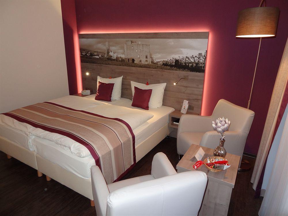 Parkhotel Sonnenberg Eltville am Rhein Buitenkant foto